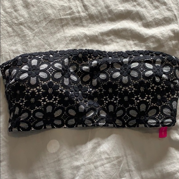Victoria secret floral top. - Picture 1 of 3